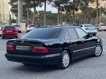 Mercedes E 240-7