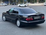 Mercedes E 240-10