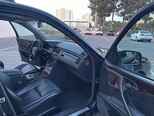 Mercedes E 240-17