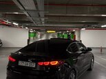 Hyundai Elantra-4