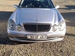 Mercedes E 270-1