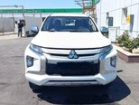 Mitsubishi L200-1