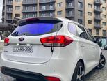 Kia Carens-6