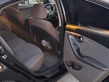 Hyundai Elantra-12