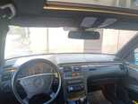 Mercedes E 280-7
