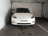 Tesla Model Y-1