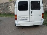 Ford Transit-13