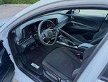 Hyundai Elantra-12