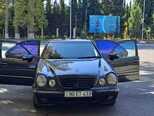 Mercedes E 280-8