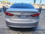 Hyundai Elantra-4