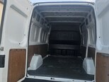 Ford Transit-15