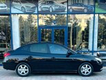Hyundai Elantra-11