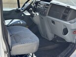 Ford Transit-12