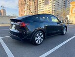 Tesla Model Y-8