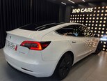 Tesla Model 3-4
