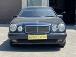 Mercedes E 240-4