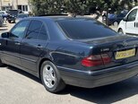 Mercedes E 240-9