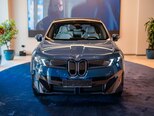 BMW iX3-1