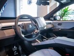 BMW iX3-11