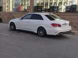 Mercedes E 220-2