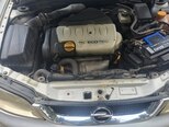 Opel Vectra-10