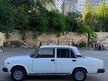 LADA (VAZ) 2107-2
