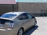 Toyota Prius-12