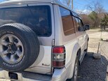Mitsubishi Pajero-3