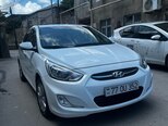 Hyundai Accent-2