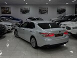 Toyota Camry-6