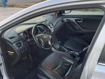 Hyundai Elantra-7