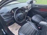 Hyundai Accent-12