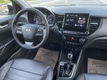 Hyundai Accent-14