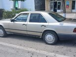 Mercedes 200 D-2