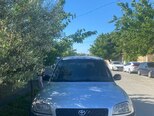 Toyota RAV4-2