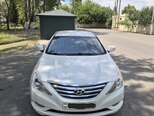 Hyundai Sonata-2
