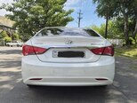 Hyundai Sonata-7