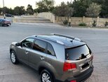 Kia Sorento-12