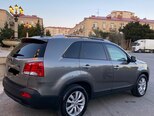 Kia Sorento-13