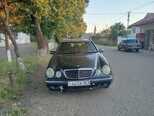 Mercedes E 200-1