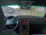 Mercedes E 200-4