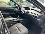 Lexus UX 200-17