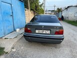 BMW 318-2