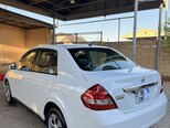 Nissan Tiida-5
