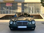Mercedes E 200-2