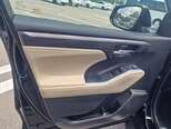 Toyota Highlander-10