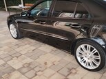 Mercedes E 220-11