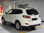 Hyundai Santa Fe-5