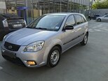 Kia Rio-5