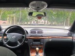 Mercedes E 240-11